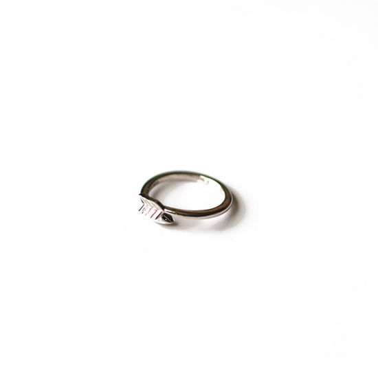 Focused 925 Sterling Silver Arrow Ring