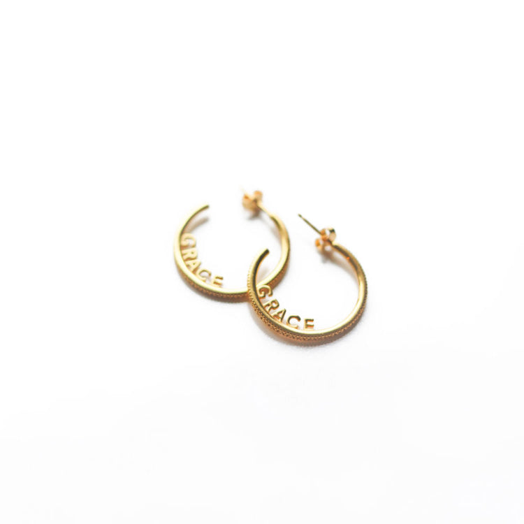 Give Yourself Grace' Hoop Earrings - Hypoallergenic Earrings Canada - Meaningful Jewelry with Grace Inscription - Perfect Gift for Self-Compassion and Style